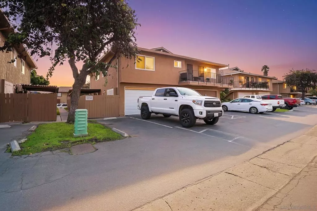 San Ysidro, CA 92173,2830 Terrace Pine Dr #C