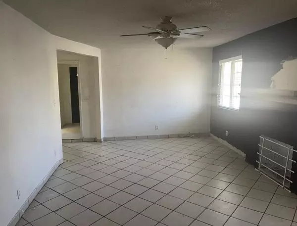 San Diego, CA 92113,3851 53 Hemlock St