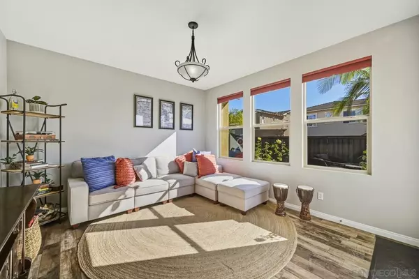 Chula Vista, CA 91915,2348 Journey St