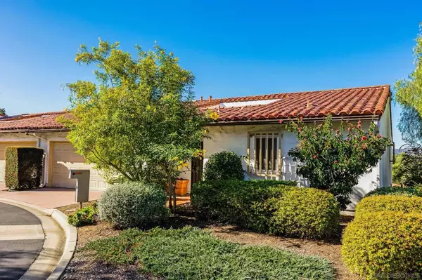 2045 Bolsa Chica Gln, Escondido, CA 92026