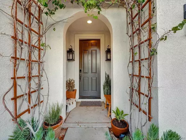 Murrieta, CA 92563,37244 Avocet Way