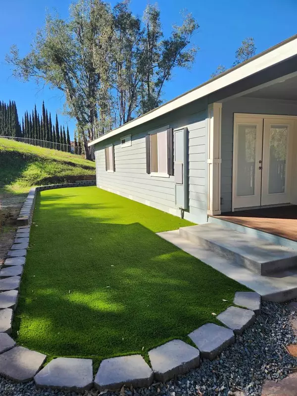 Vista, CA 92084,29763 Margale L