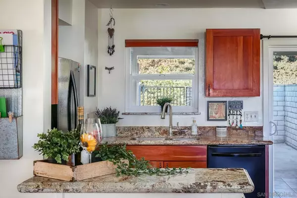 Oceanside, CA 92057,3577 Pear Blossom Ave