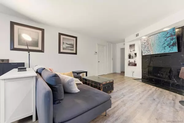 San Diego, CA 92110,3116 Groton Way #2