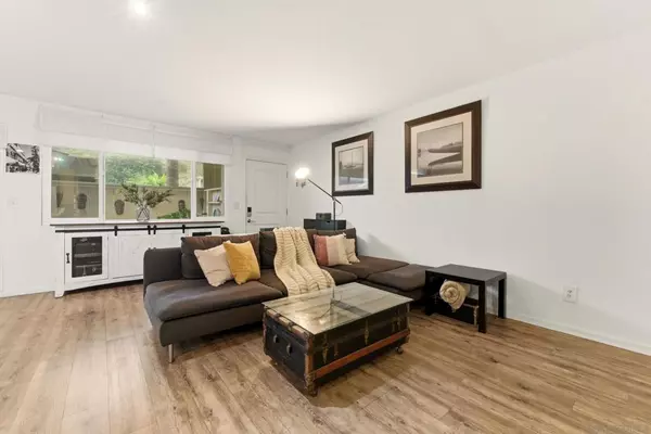 San Diego, CA 92110,3116 Groton Way #2