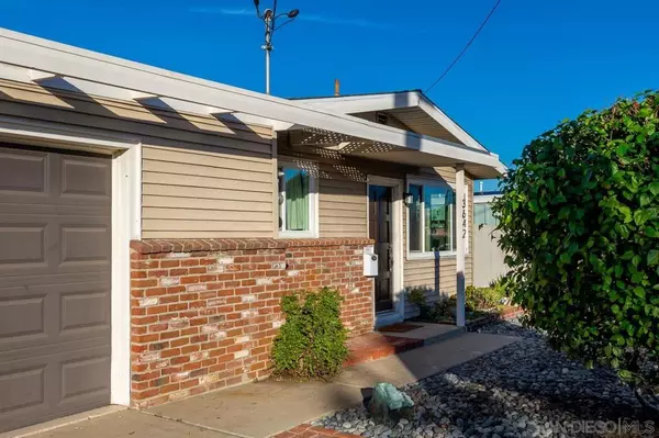 San Diego, CA 92117,3642 Conrad Avenue