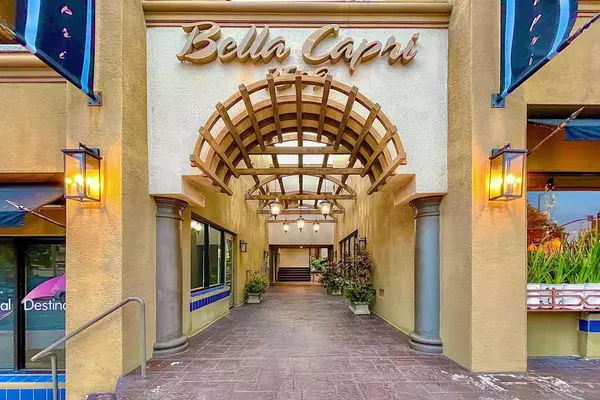 La Jolla, CA 92037,7509 Draper #306