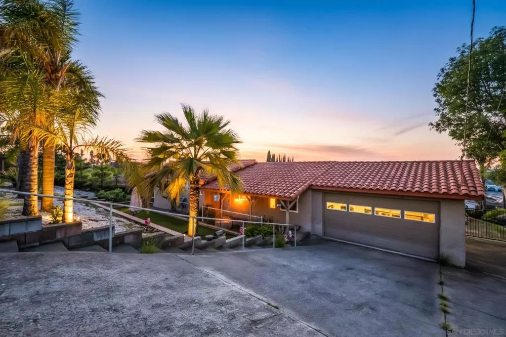 El Cajon, CA 92021,7948 Shalamar Dr