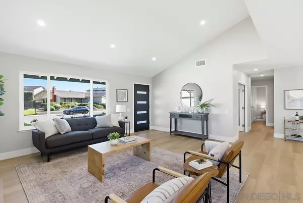 San Diego, CA 92129,15220 Amalia St