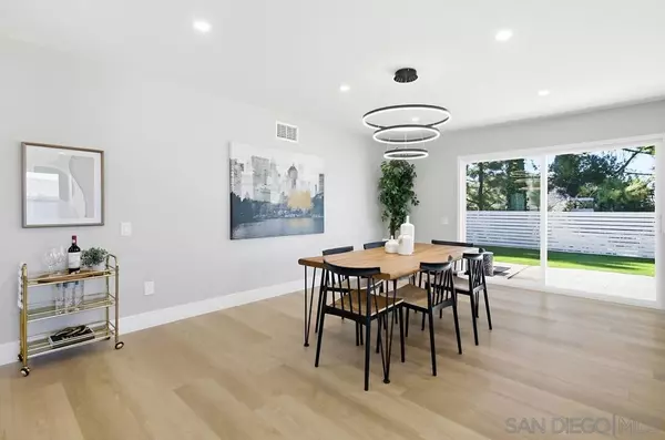 San Diego, CA 92129,15220 Amalia St