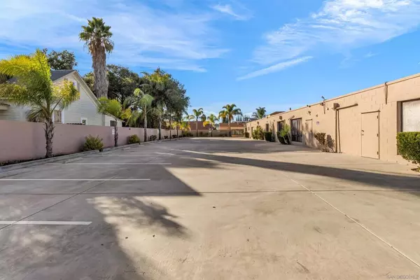 El Cajon, CA 92020,269 E Lexington Ave