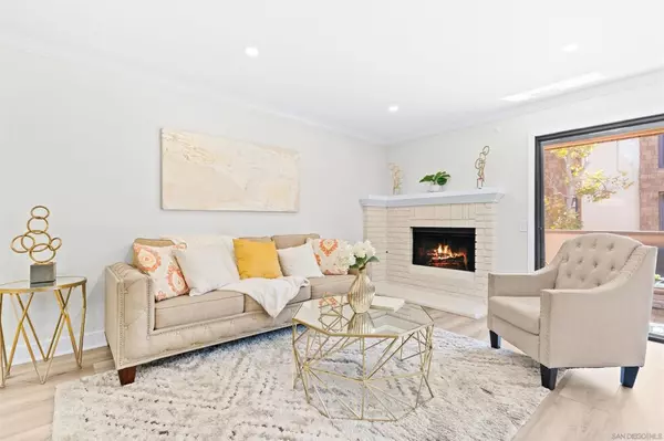 8870 Villa La Jolla Dr, unit 210, La Jolla, CA 92037