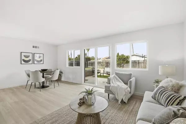 San Diego, CA 92123,8702 Glenhaven St