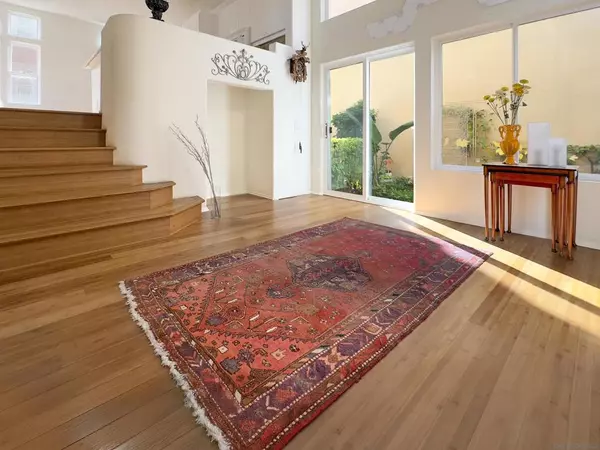 San Diego, CA 92130,12654 Carmel Country Rd #91