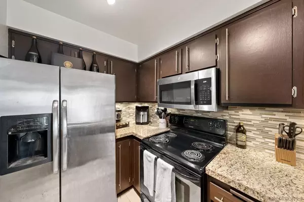 San Diego, CA 92108,8023 Caminito De Pizza #E