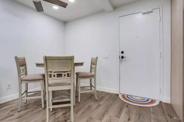 San Diego, CA 92122,8308 Regents Rd #1F