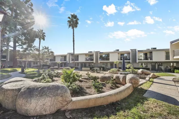 El Cajon, CA 92021,1045 Peach Avenue #38