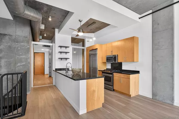 1025 Island #202, San Diego, CA 92101