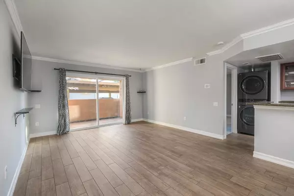 San Diego, CA 92127,15387 Maturin Dr #226