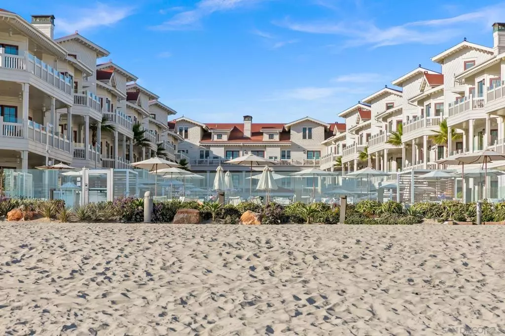 Coronado, CA 92118,1500 Orange Avenue #Shore House Unit #67
