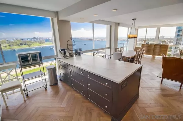 Coronado, CA 92118,1770 Avenida Del Mundo #1004