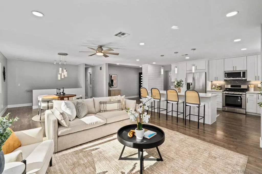 La Mesa, CA 91941,10059 Estrella Dr