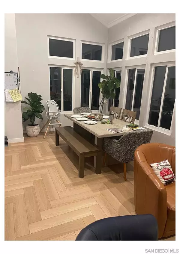 Oceanside, CA 92057,811 Mosaic Cir