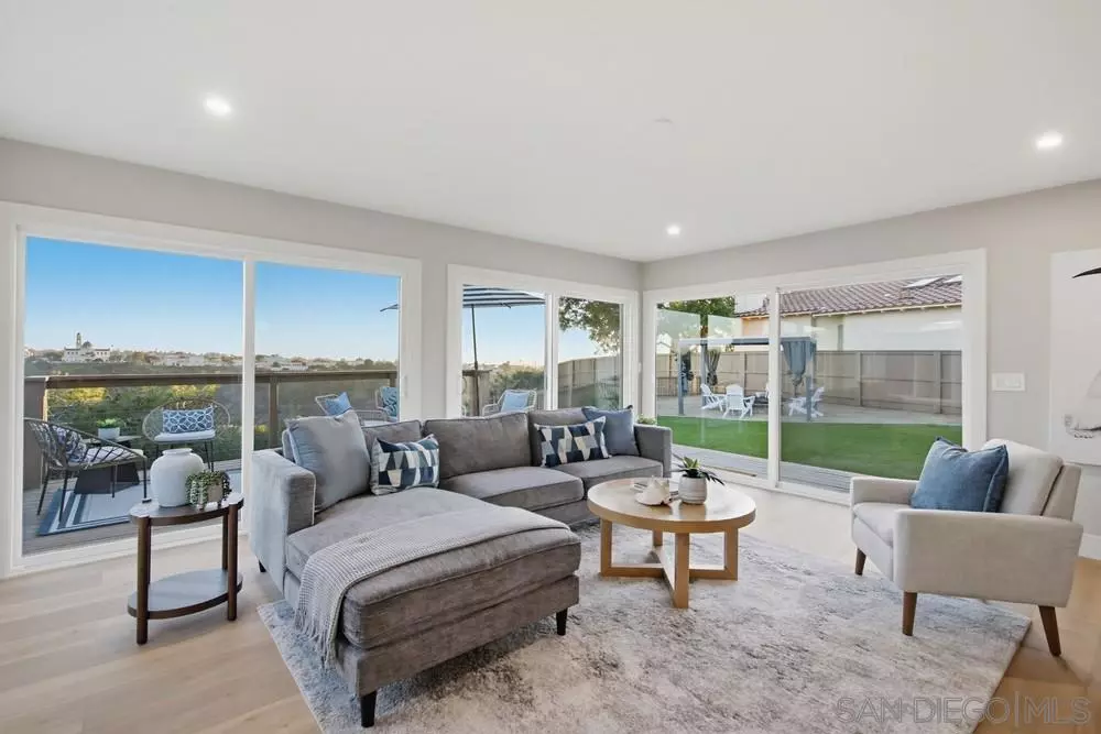 San Diego, CA 92110,4969 Southcrest Ave