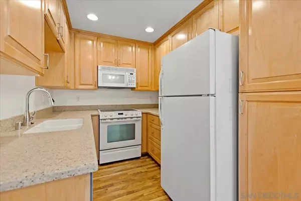 San Diego, CA 92122,6350 Genesee Ave #220