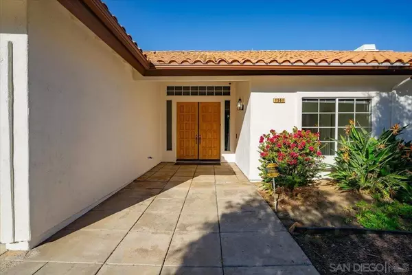 Vista, CA 92081,1561 Greenridge Drive