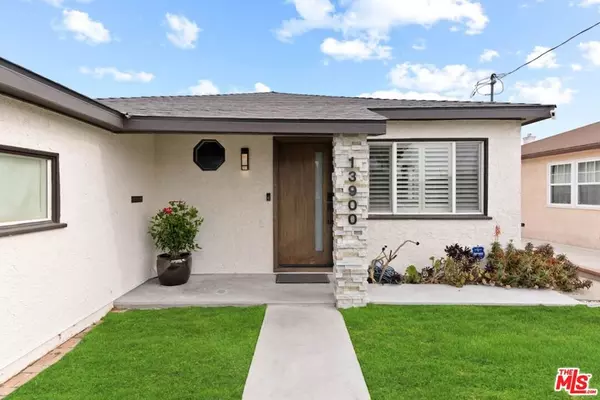 Hawthorne, CA 90250,13900 Grevillea AVE