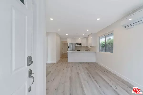 Venice, CA 90291,1025 Pleasantview AVE
