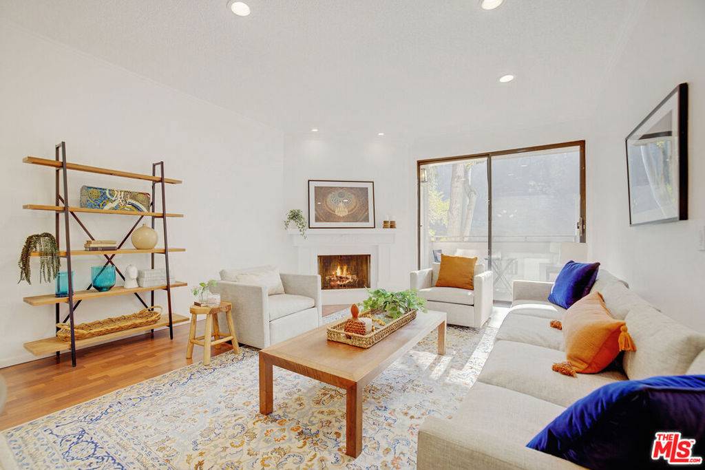 3480 Barham BLVD #223, Los Angeles, CA 90068