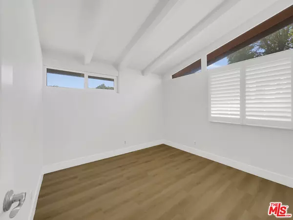 Sylmar, CA 91342,13108 Fellows AVE