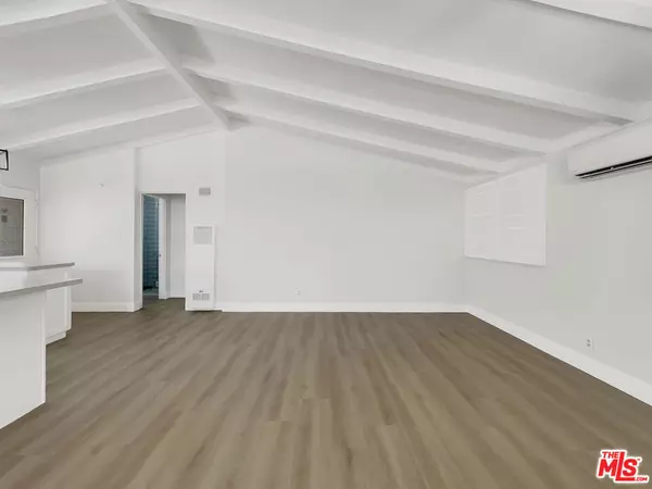 Sylmar, CA 91342,13108 Fellows AVE