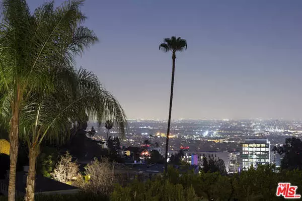 Los Angeles, CA 90069,1456 Sunset Plaza DR