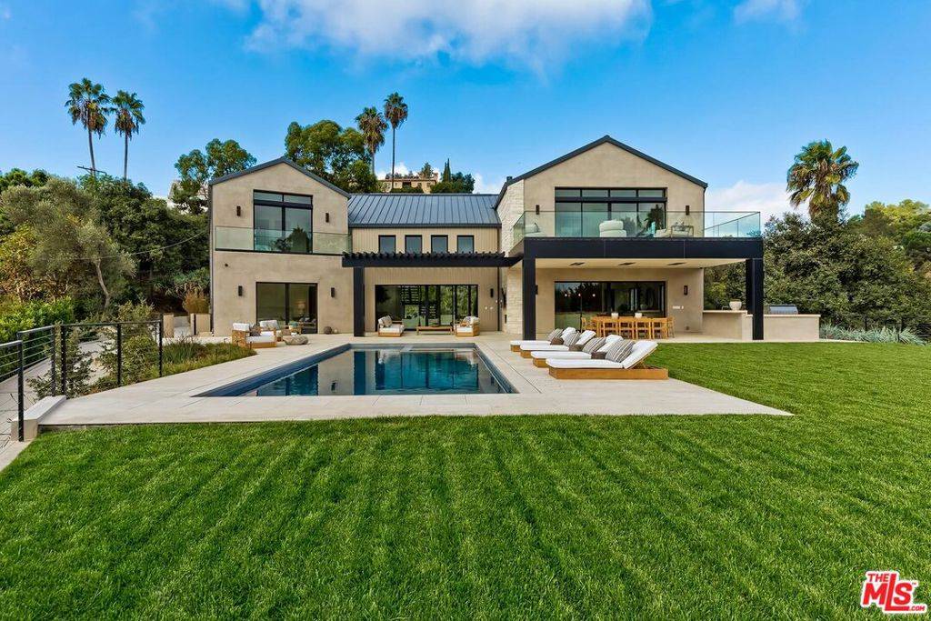 15427 Milldale DR, Los Angeles, CA 90077
