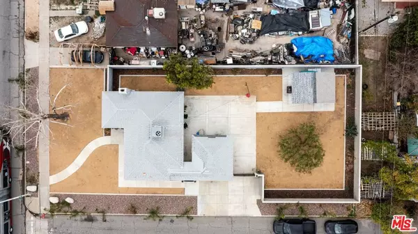 San Bernardino, CA 92405,3307 N E ST