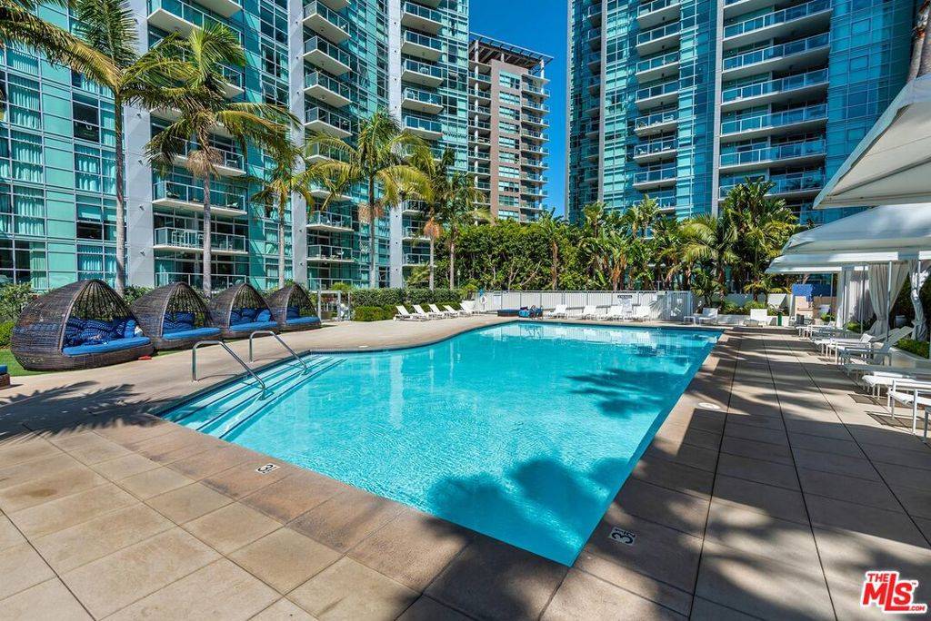 13700 Marina Pointe DR #529, Marina Del Rey, CA 90292