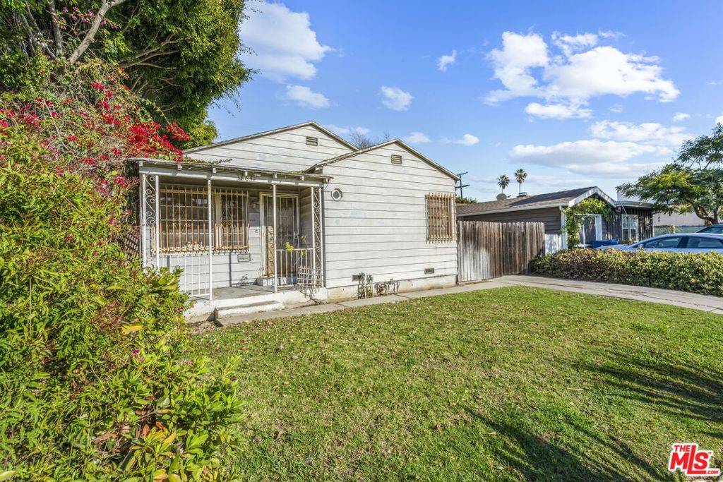 3664 Kelton AVE, Los Angeles, CA 90034