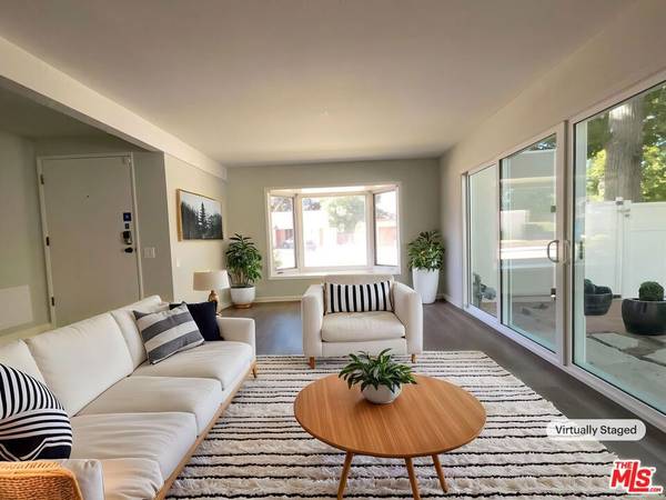 Valencia, CA 91355,25258 Via Sistine