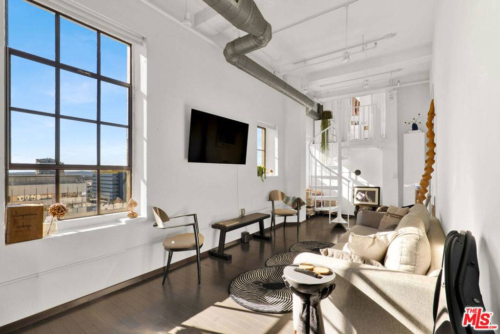1645 Vine ST #1001, Los Angeles, CA 90028