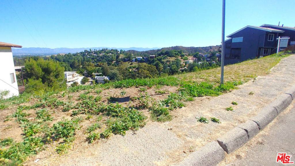 0 W Iglesia DR, Woodland Hills, CA 91364