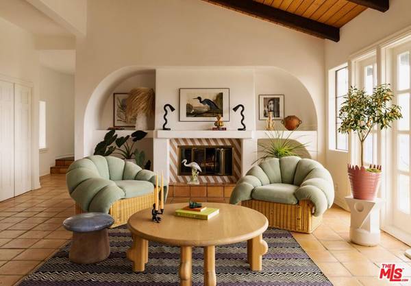 Malibu, CA 90265,33261 Decker School RD