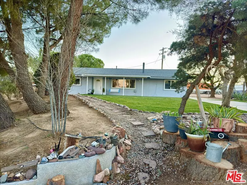 6467 Oak Hill RD, Oak Hills, CA 92344