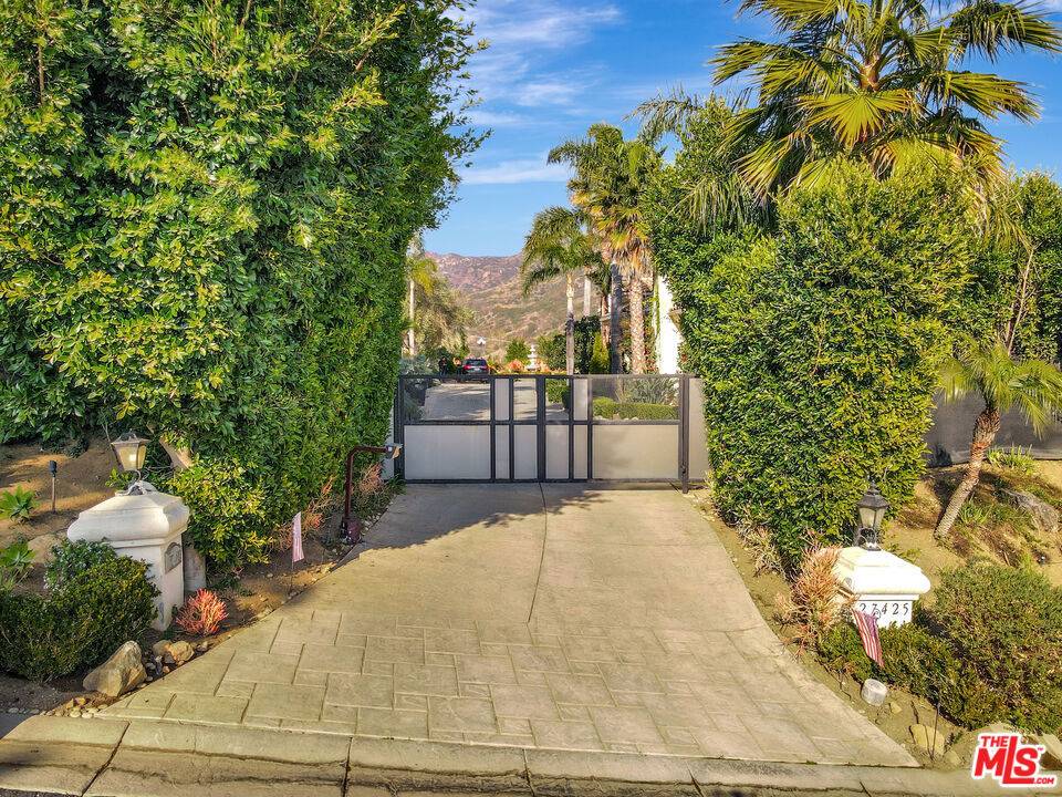 Malibu, CA 90265,27425 Calicut RD