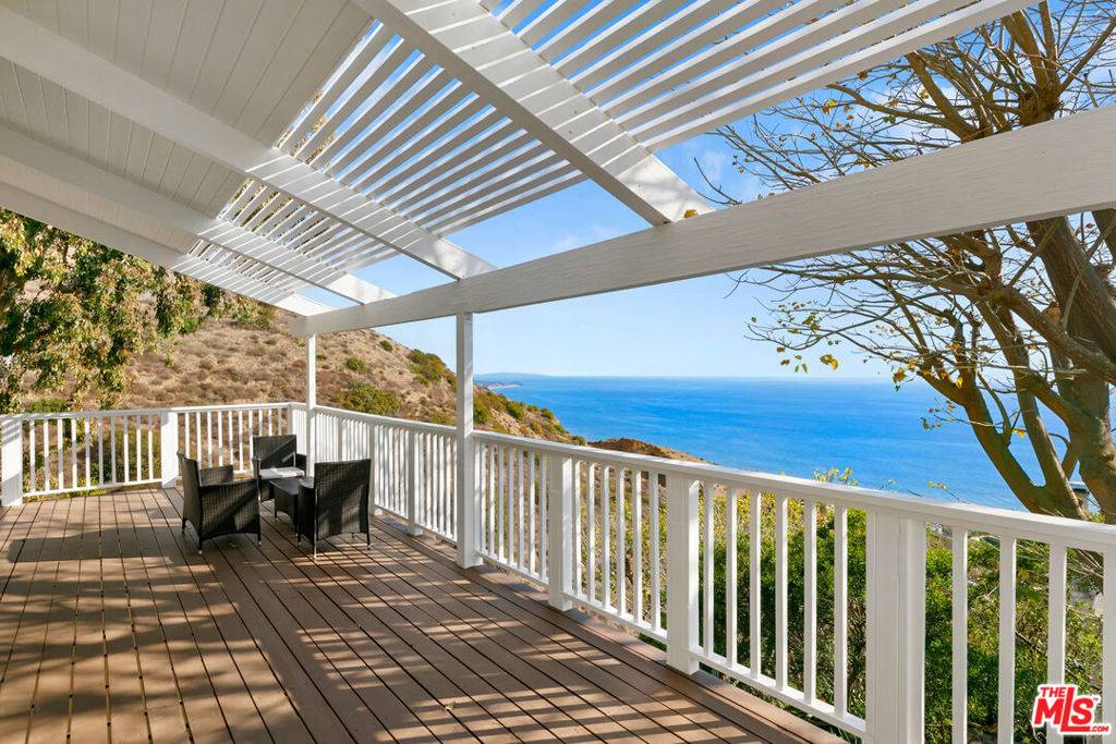 Malibu, CA 90265,4262 Avenida De La Encinal