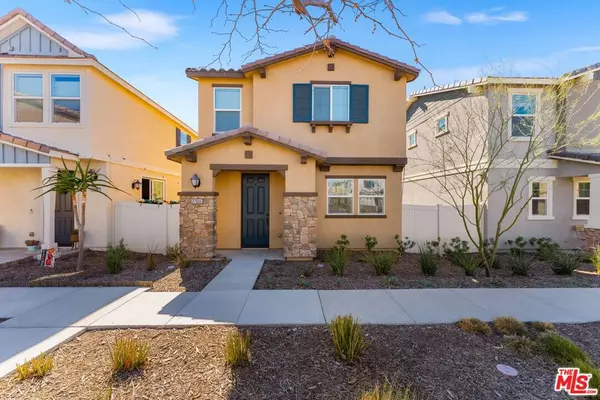 27606 Sawtooth LN, Canyon Country, CA 91387