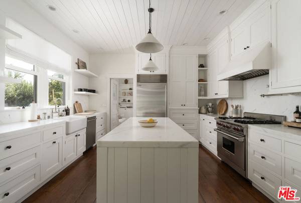 Santa Barbara, CA 93108,602 Parra Grande LN