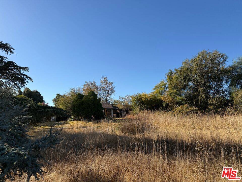 10425 Independence AVE, Chatsworth, CA 91311